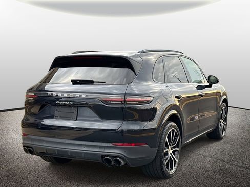 Used 2021 Porsche Cayenne S image 2