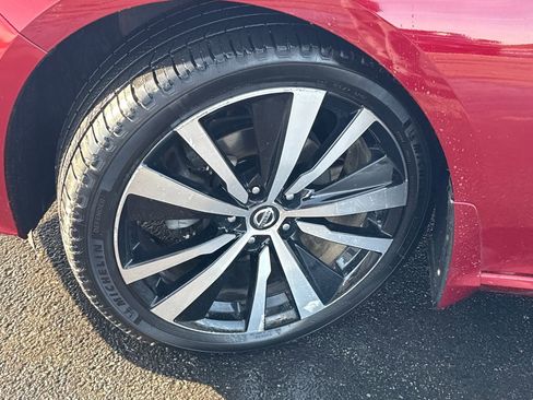 Used 2019 Nissan Altima 2.5 Platinum image 12