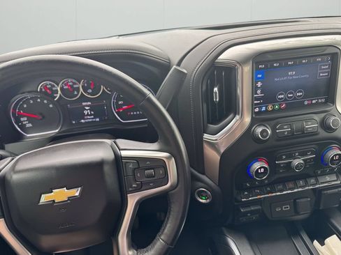 Used 2021 Chevrolet Silverado 1500 LTZ w/ LTZ Premium Package AWD/4WD image 10