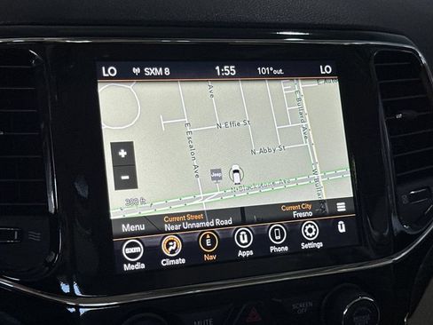 Used 2022 Jeep Grand Cherokee Laredo E RWD image 19
