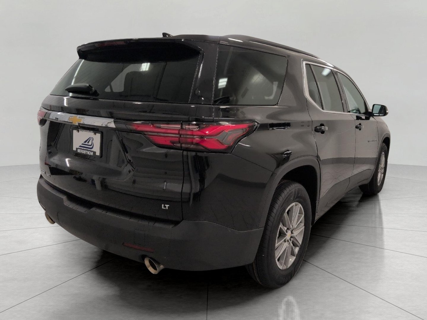 Used 2023 Chevrolet Traverse LT AWD/4WD image 20