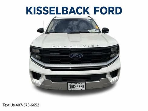 Used 2025 Ford Expedition Max Platinum w/ Driver's Package AWD/4WD image 10