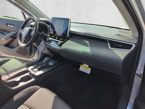 New 2026 Toyota Corolla Cross XLE image 28