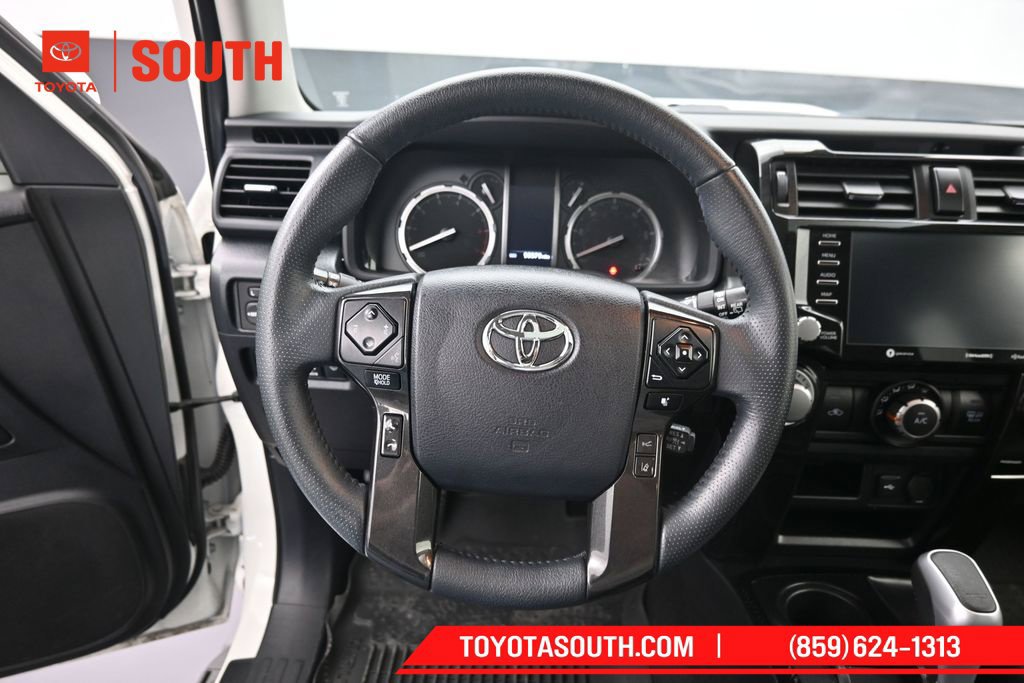 Used 2022 Toyota 4Runner TRD Off-Road Premium w/ Moonroof Package AWD/4WD image 20