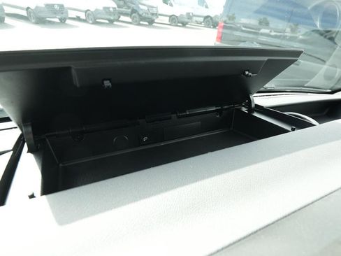 Used 2022 Mercedes-Benz Sprinter 144 Cargo image 13