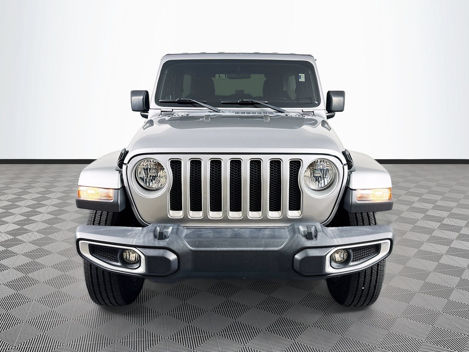 Used 2020 Jeep Wrangler Unlimited Sahara AWD/4WD image 2