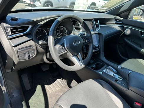 Used 2025 INFINITI QX55 Essential AWD/4WD image 22