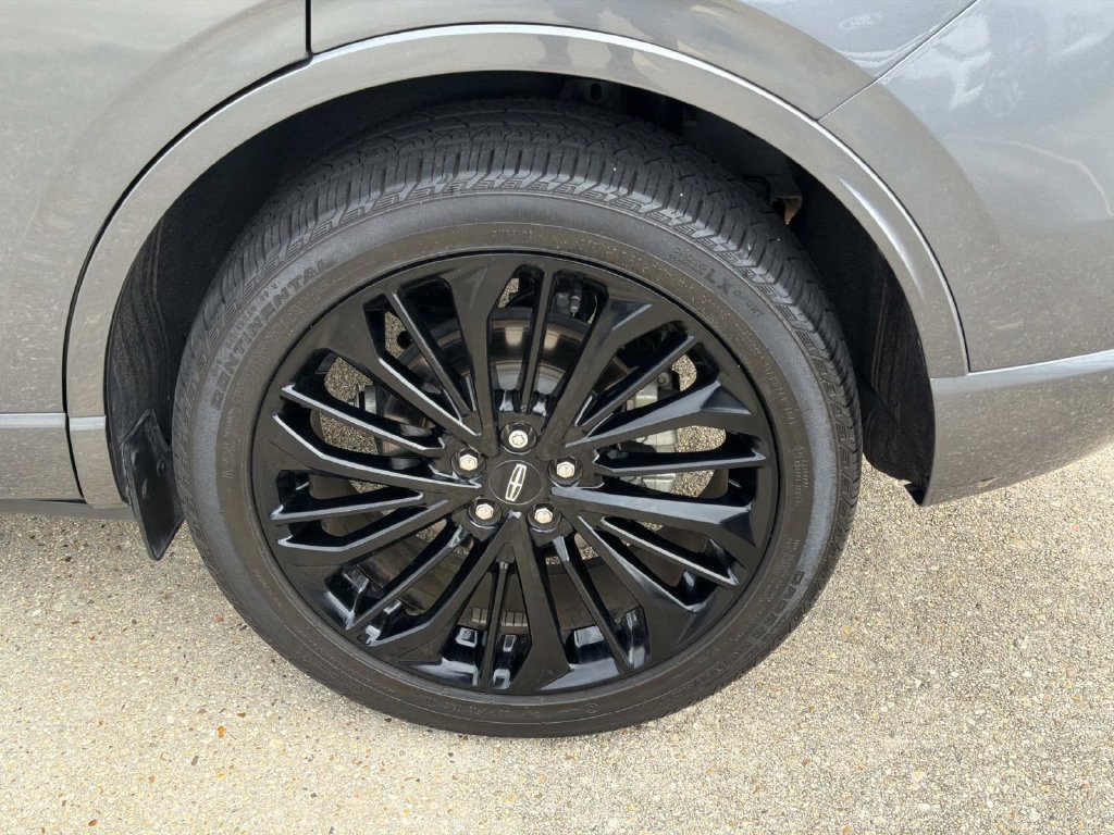 Used 2024 Lincoln Corsair AWD w/ Equipment Group 101A image 6