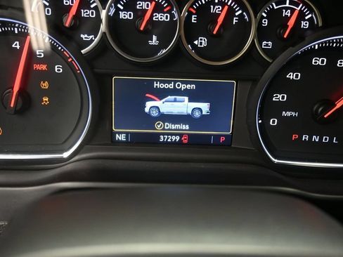 Used 2022 Chevrolet Silverado 1500 LT RWD image 14
