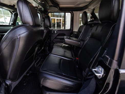 Used 2023 Jeep Wrangler Unlimited Sahara w/ Cold Weather Group image 27