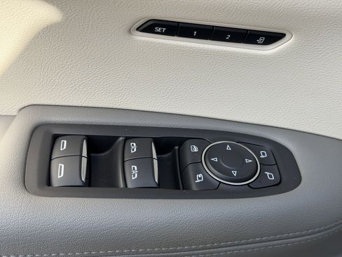 Certified 2022 Cadillac XT6 Premium Luxury w/ LPO, Floor Liner Package image 18