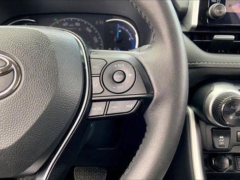 Certified 2025 Toyota RAV4 XLE Premium image 24