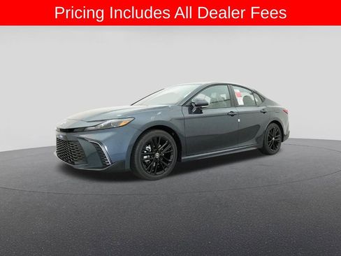 New 2026 Toyota Camry SE FWD image 17
