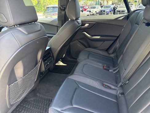 Used 2021 Audi Q8 Premium w/ Black Optic Package AWD/4WD image 28
