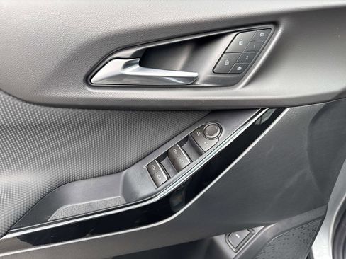 New 2026 Chevrolet Equinox RS w/ Convenience Package III FWD image 18
