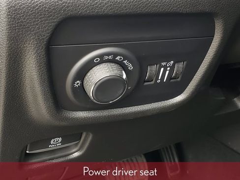 Used 2024 Jeep Grand Cherokee Altitude AWD/4WD image 12