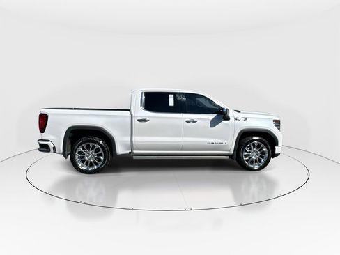 Used 2023 GMC Sierra 1500 Denali AWD/4WD image 9
