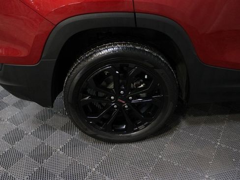 Used 2022 GMC Terrain SLE w/ Driver Convenience Package image 11