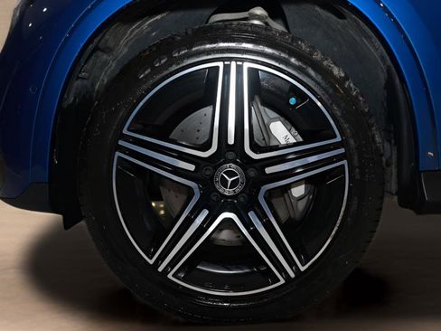 Used 2024 Mercedes-Benz GLC 300 4MATIC w/ AMG Line image 31