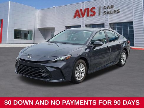 Used 2025 Toyota Camry LE FWD image 1