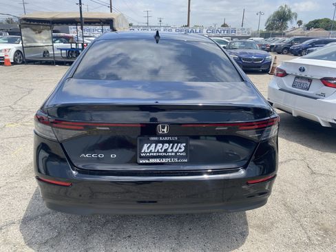 Used 2025 Honda Accord SE image 8