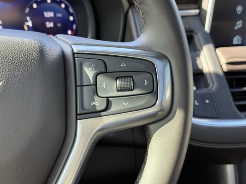 Used 2023 Chevrolet Suburban Z71 w/ Z71 Off-Road Package image 20