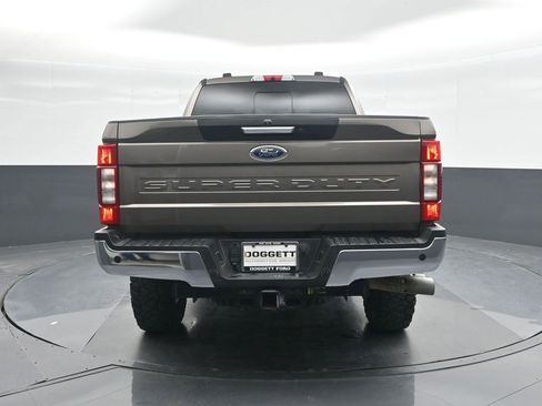 Certified 2022 Ford F250 Lariat w/ Tremor Off-Road Package image 17