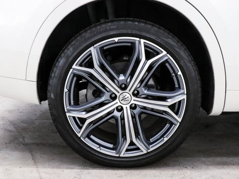 Used 2023 Maserati Levante GT image 10