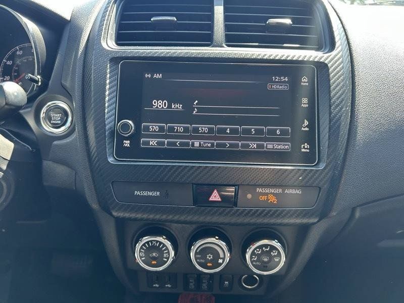 Used 2018 Mitsubishi Outlander Sport SE FWD image 12
