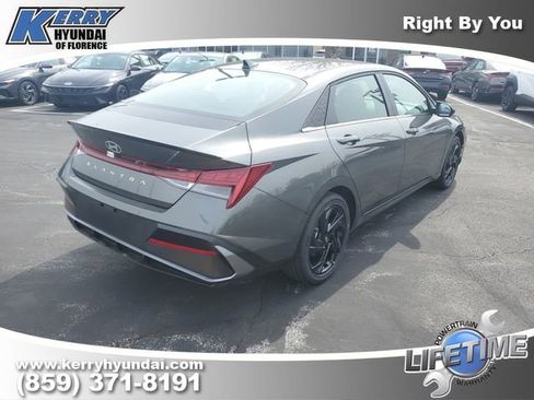New 2026 Hyundai Elantra SEL Sport Premium w/ Cargo Package FWD image 4