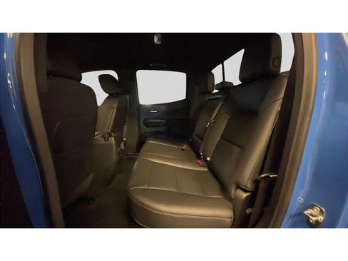 New 2026 GMC Canyon Elevation w/ Convenience Package image 16