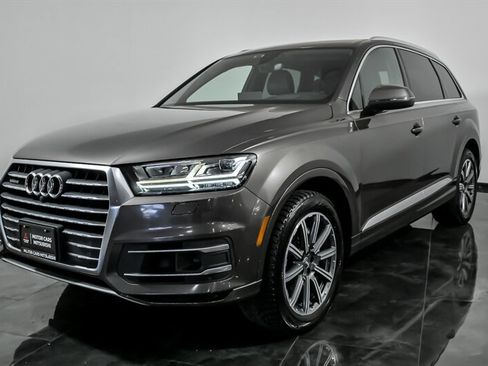 Used 2017 Audi Q7 3.0T Prestige AWD/4WD image 5