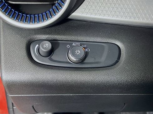 Used 2024 Chevrolet Trax LS w/ LS Convenience Package image 19