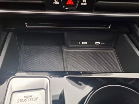 Used 2024 Volkswagen Atlas Cross Sport SEL Premium R-Line image 43