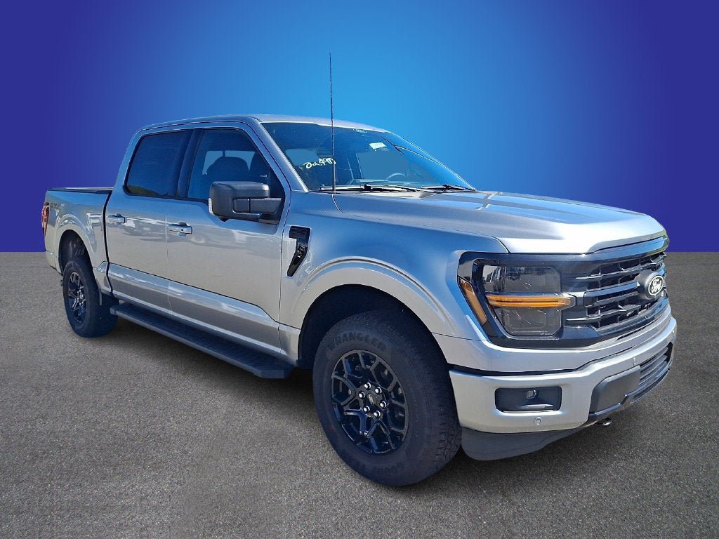 Used 2026 Ford F150 XLT w/ Equipment Group 302A MID AWD/4WD image 3