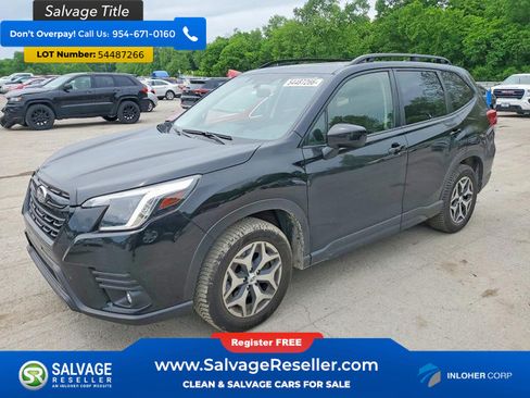 Used 2024 Subaru Forester Premium AWD/4WD image 1