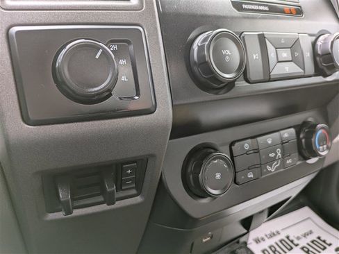 Used 2020 Ford F550 4x4 Regular Cab Super Duty image 23