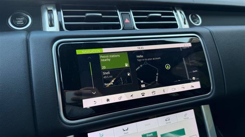 Used 2018 Land Rover Range Rover AWD/4WD image 35