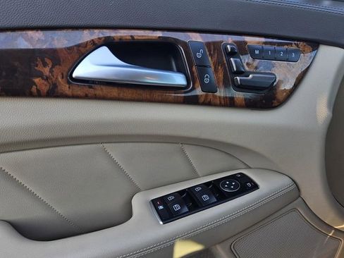Used 2014 Mercedes-Benz CLS 550 image 32