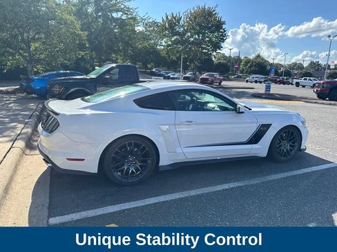 Used 2017 Ford Mustang GT Premium w/ GT Performance Package RWD image 7