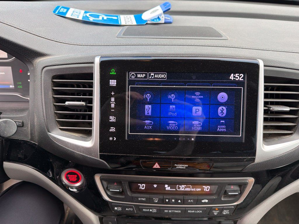 Used 2016 Honda Pilot Touring image 13