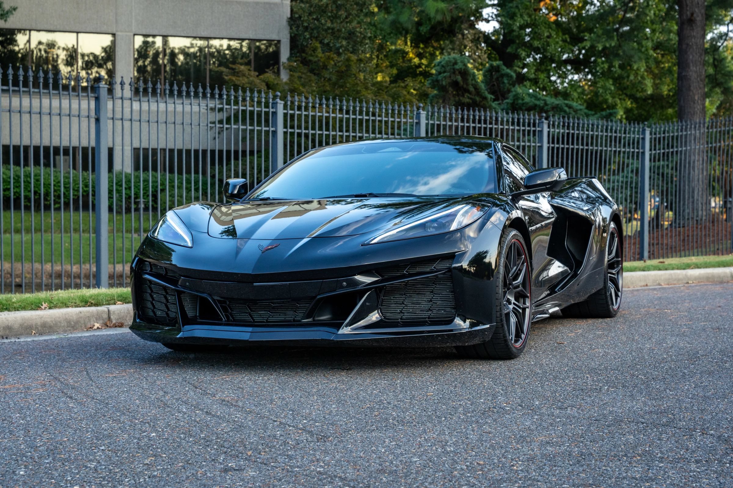Used 2025 Chevrolet Corvette Z06 w/ Battery Protection Package RWD image 2