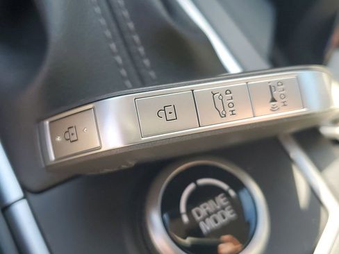 Used 2025 Kia Sorento EX w/ Panoramic Sunroof Package image 40