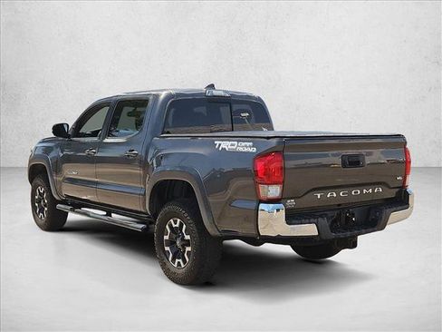 Used 2017 Toyota Tacoma TRD Off-Road w/ Tow Package RWD image 8