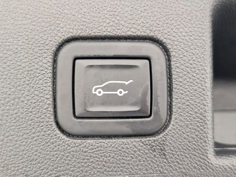 Certified 2023 Chevrolet Equinox LT w/ Driver Convenience Package image 30