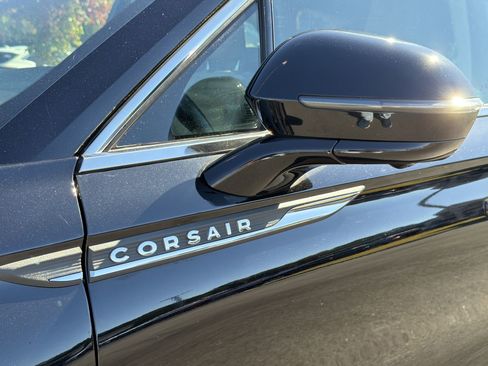 Used 2022 Lincoln Corsair Reserve w/ Equipment Group 201A image 39