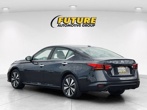 Certified 2019 Nissan Altima 2.5 SV FWD image 7