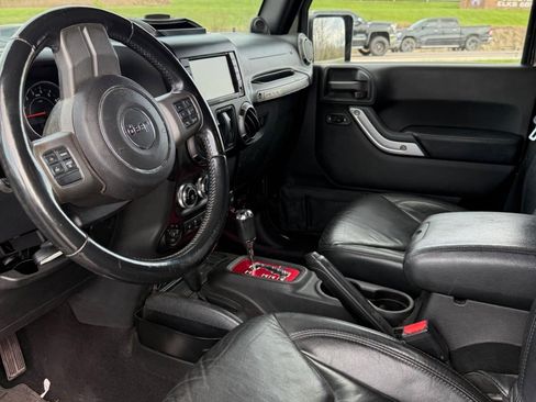 Used 2013 Jeep Wrangler Sahara image 8