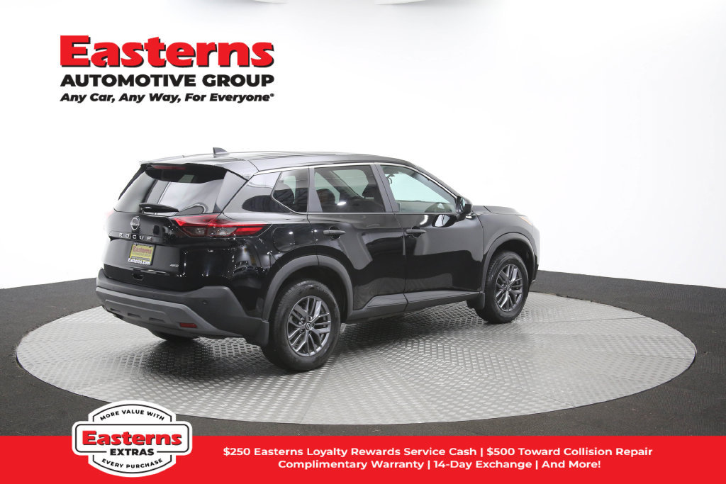 Used 2023 Nissan Rogue S AWD/4WD image 41