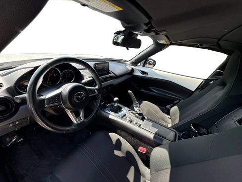 Used 2020 MAZDA MX-5 Miata RF Club RWD image 10